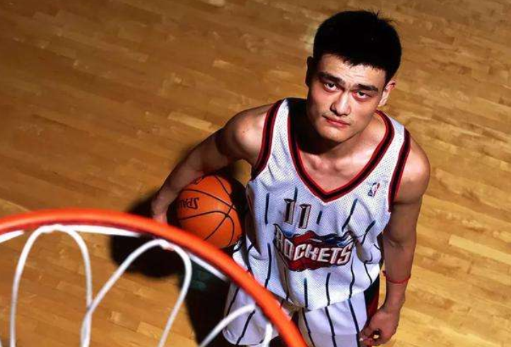 与他人不同