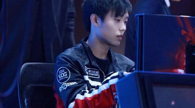 年轻一代球 年轻一代球